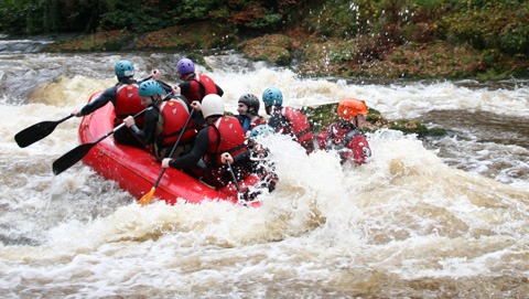 people water rafting